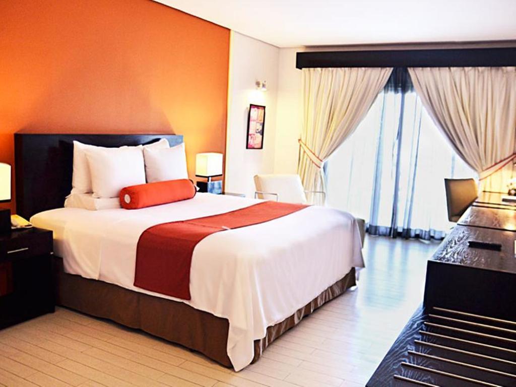Thunderbird Resorts - Poro Point San Fernando City  Ngoại thất bức ảnh