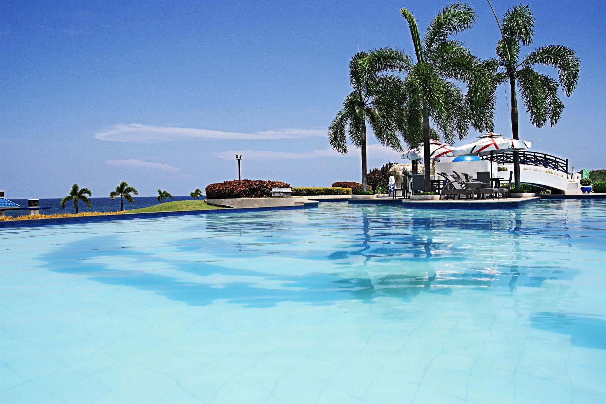 Thunderbird Resorts - Poro Point San Fernando City  Ngoại thất bức ảnh
